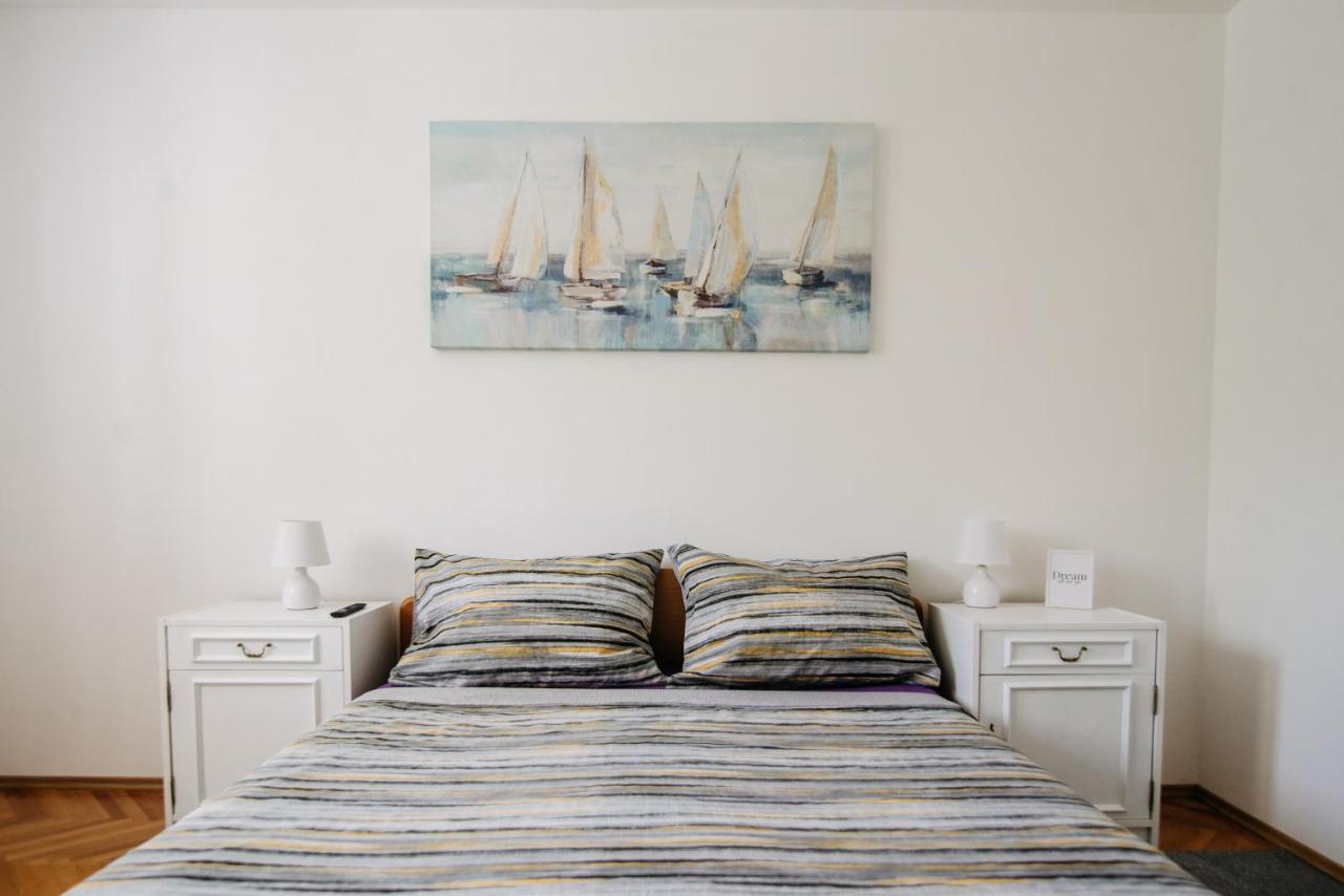Sunnynest Apartment - 3Br Apt With Free Parking & Wi-Fi, Close To Lapad Bay Beach Dubrovnik Bagian luar foto